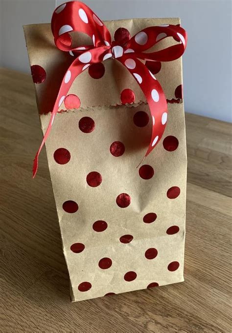 how to gift wrap odd shaped items